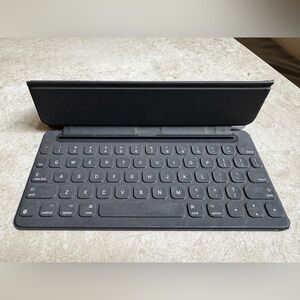 Apple Smart Keyboard for 10.5in iPad Pro